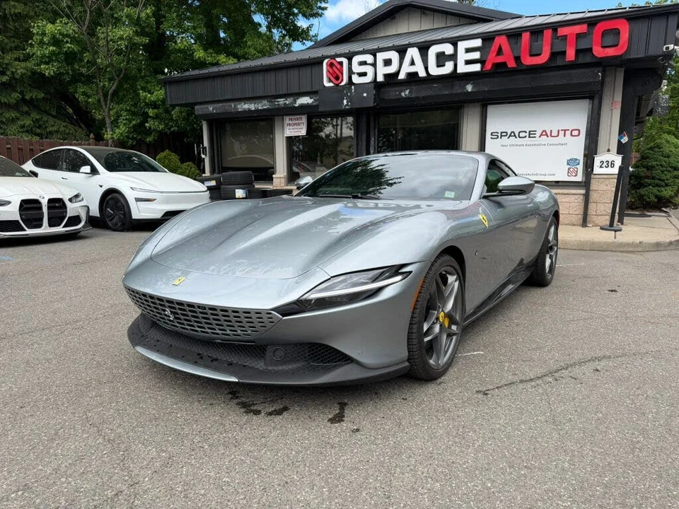2021 Ferrari Roma - Image 2 of 30