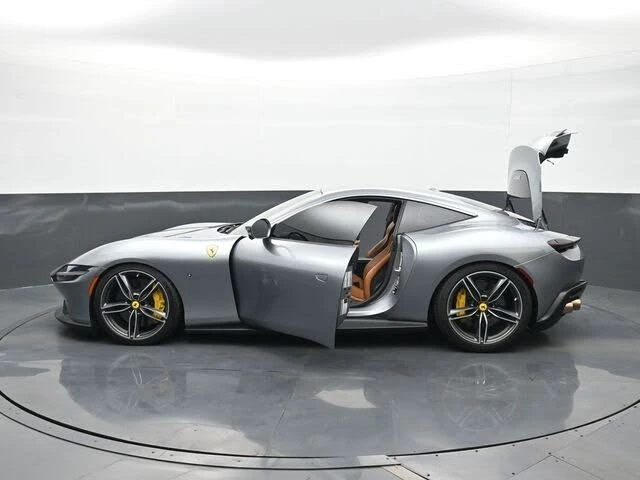 2021 Ferrari Roma - Image 23 of 27