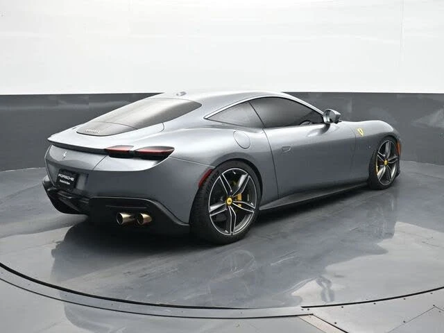 2021 Ferrari Roma - Image 16 of 27