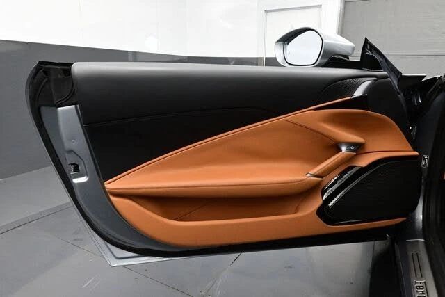 2021 Ferrari Roma - Image 7 of 27
