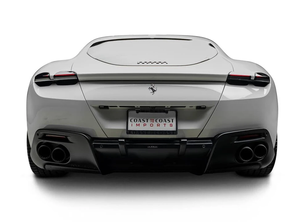 2021 Ferrari Roma - Image 13 of 31