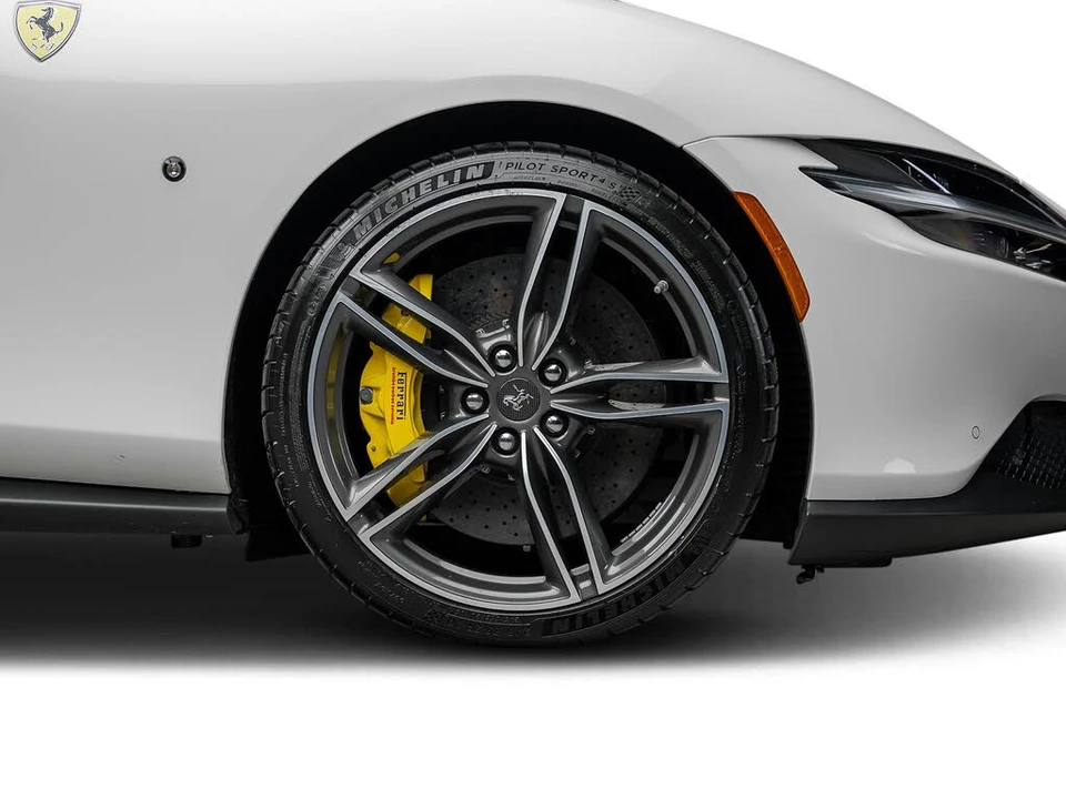 2021 Ferrari Roma - Image 29 of 31