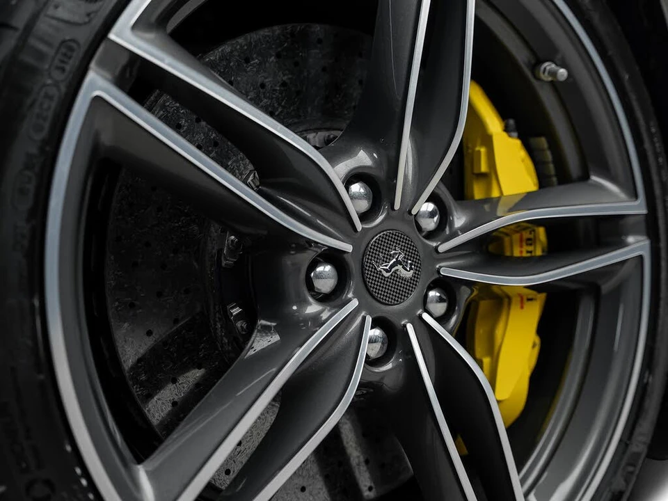 2021 Ferrari Roma - Image 25 of 31