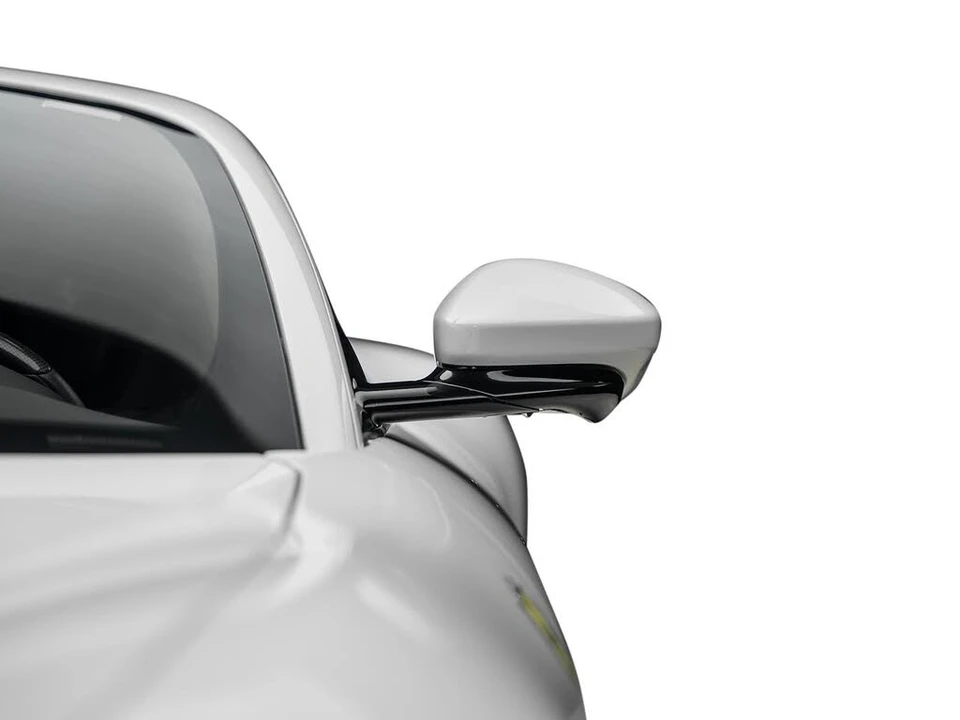 2021 Ferrari Roma - Image 9 of 31