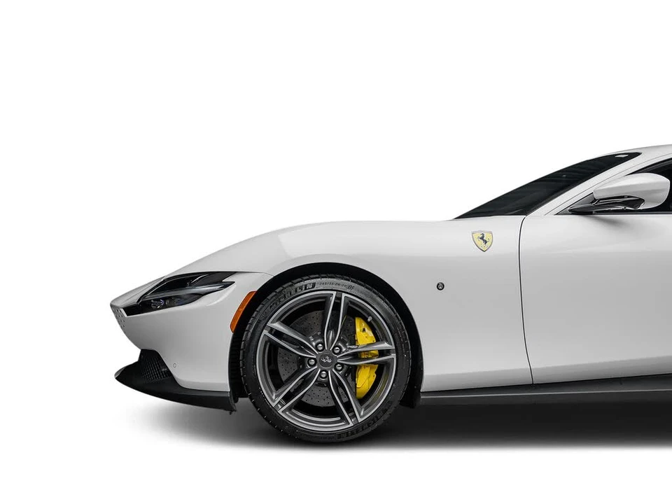 2021 Ferrari Roma - Image 21 of 31