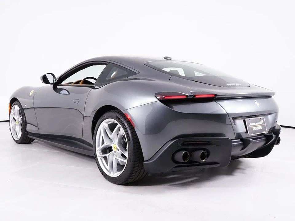2021 Ferrari Roma - Image 18 of 27