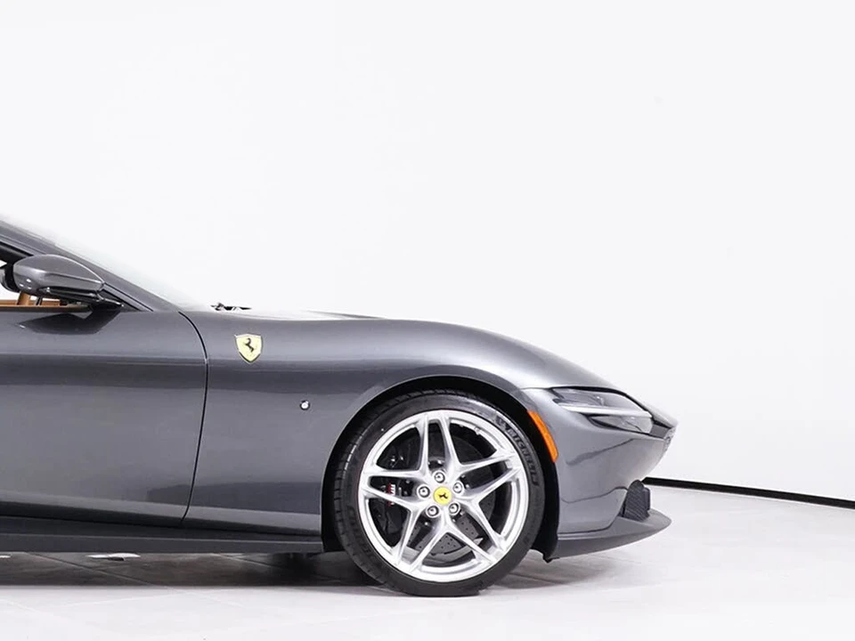 2021 Ferrari Roma - Image 15 of 27