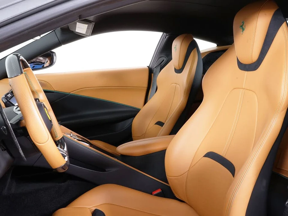 2021 Ferrari Roma - Image 24 of 27