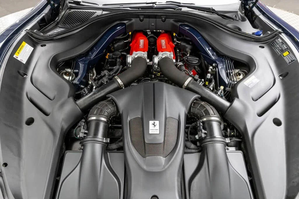 2021 Ferrari Roma - Image 9 of 31