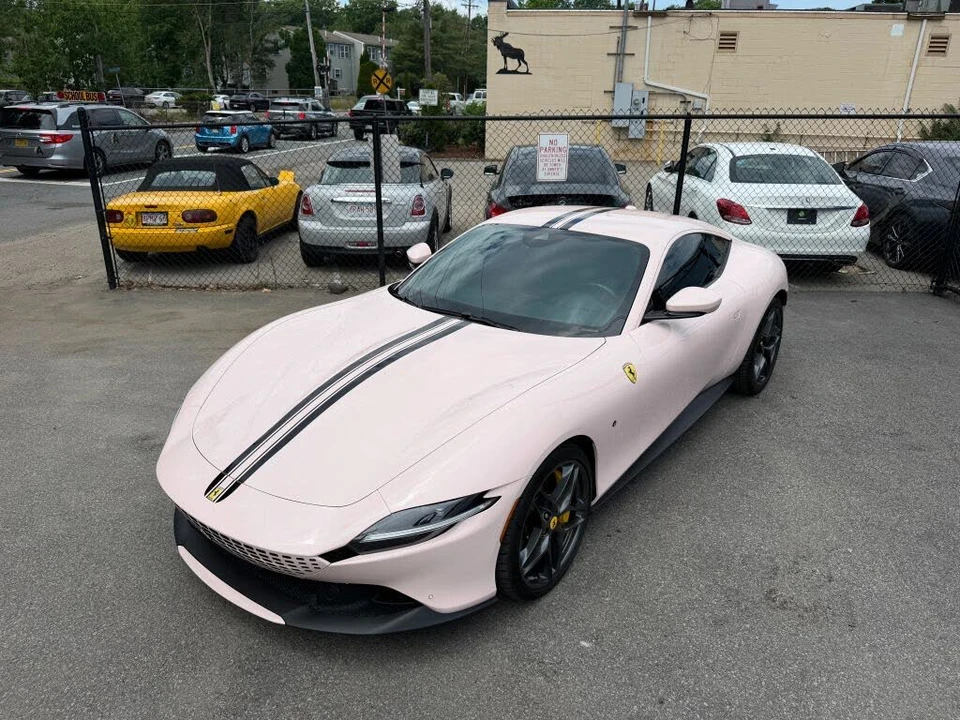 2021 Ferrari Roma - Image 8 of 31
