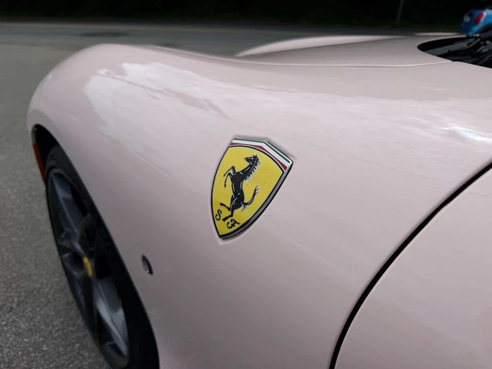 2021 Ferrari Roma - Image 10 of 31