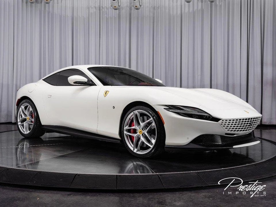 2021 Ferrari Roma - Image 18 of 31