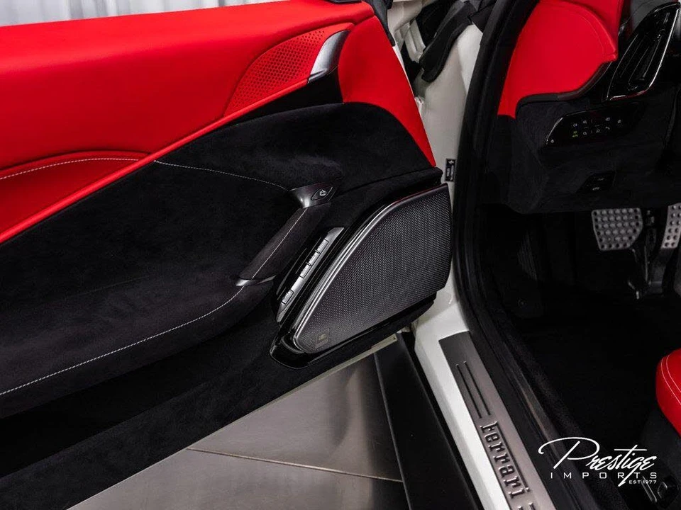 2021 Ferrari Roma - Image 20 of 31
