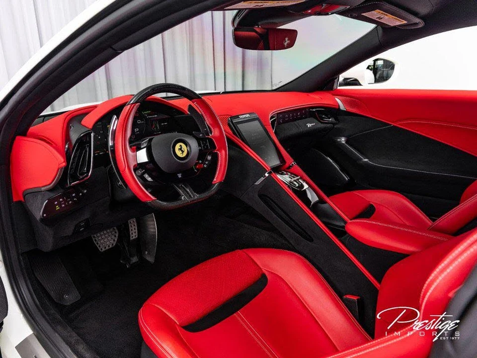 2021 Ferrari Roma - Image 24 of 31