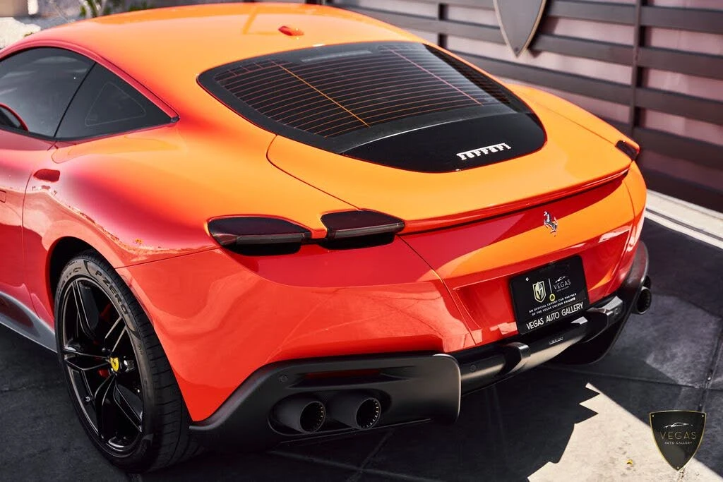 2021 Ferrari Roma - Image 12 of 31