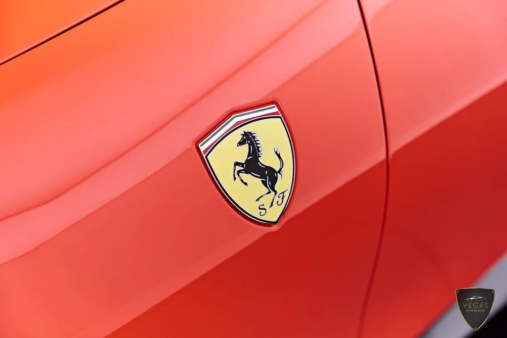 2021 Ferrari Roma - Image 26 of 31