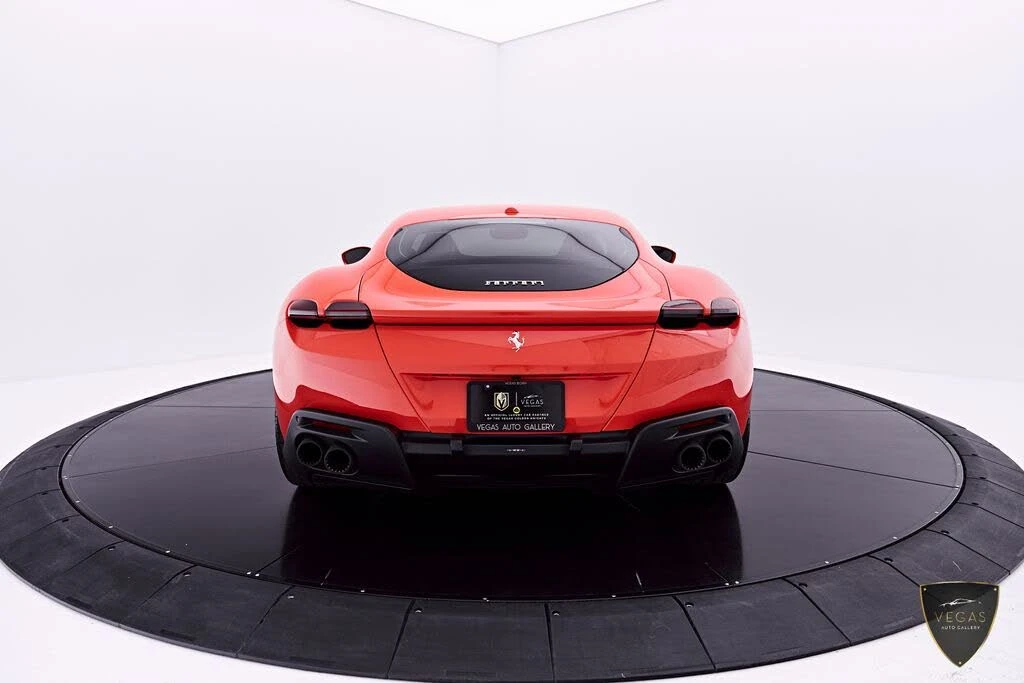 2021 Ferrari Roma - Image 17 of 31