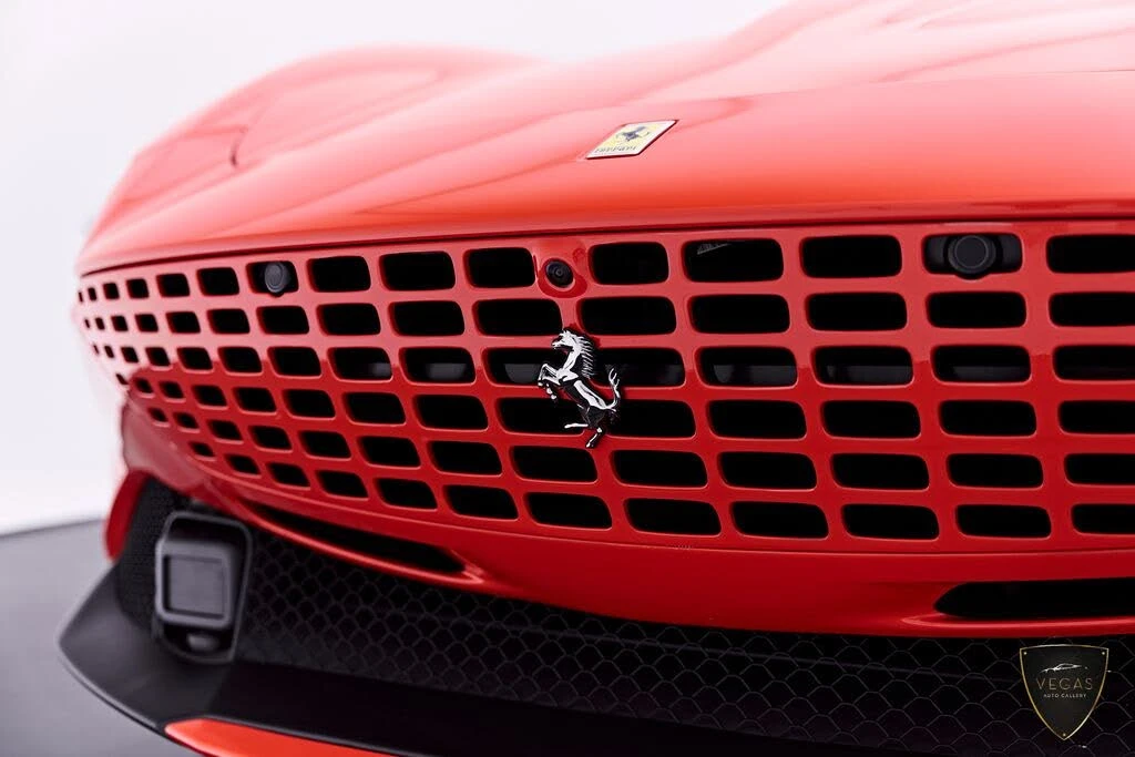 2021 Ferrari Roma - Image 24 of 31