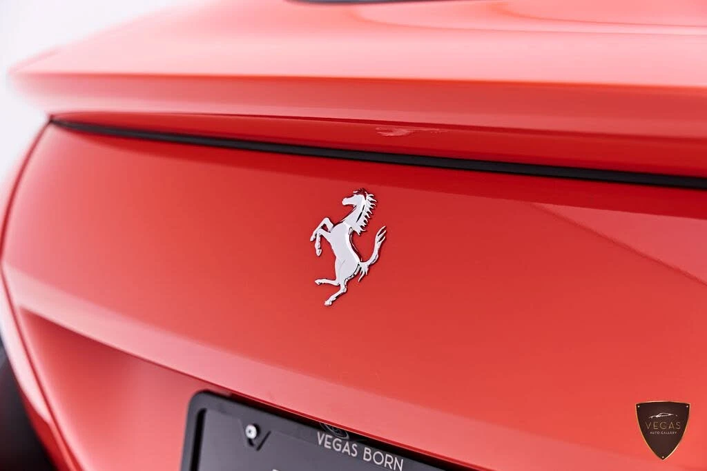 2021 Ferrari Roma - Image 28 of 31