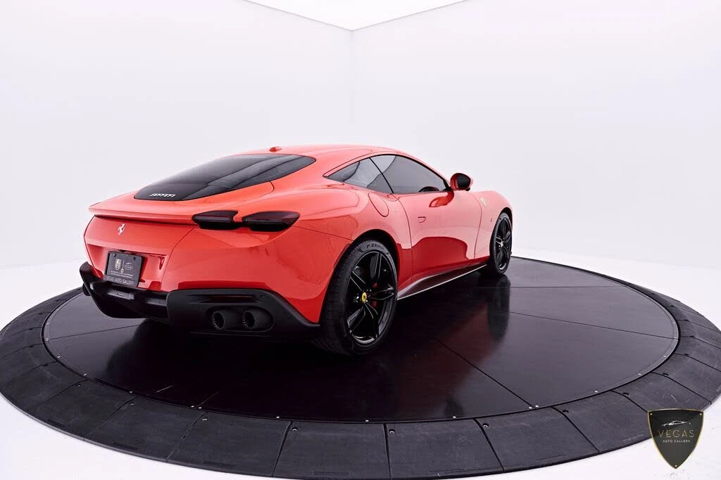 2021 Ferrari Roma - Image 18 of 31