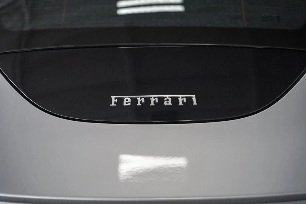 2021 Ferrari Roma - Image 12 of 31