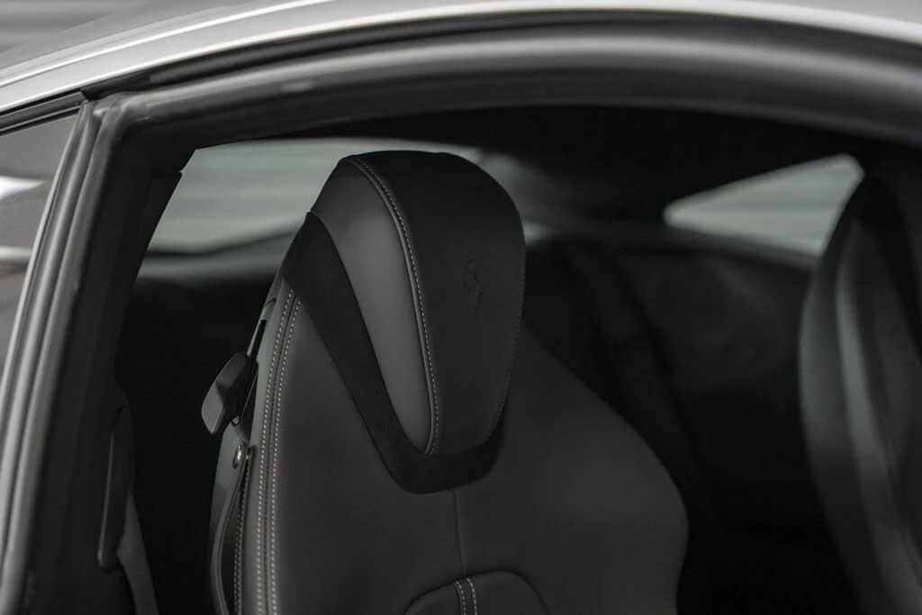 2021 Ferrari Roma - Image 26 of 31