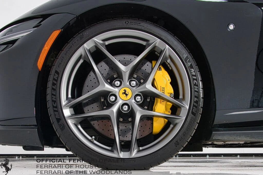 2021 Ferrari Roma - Image 17 of 31
