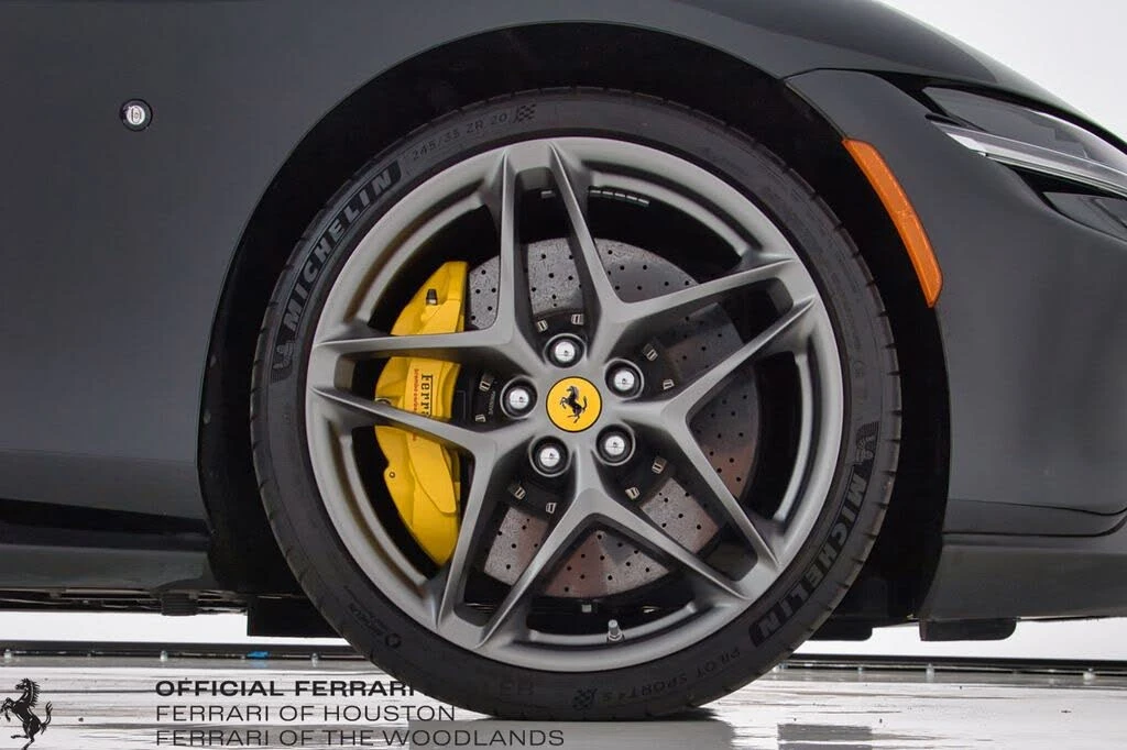 2021 Ferrari Roma - Image 20 of 31