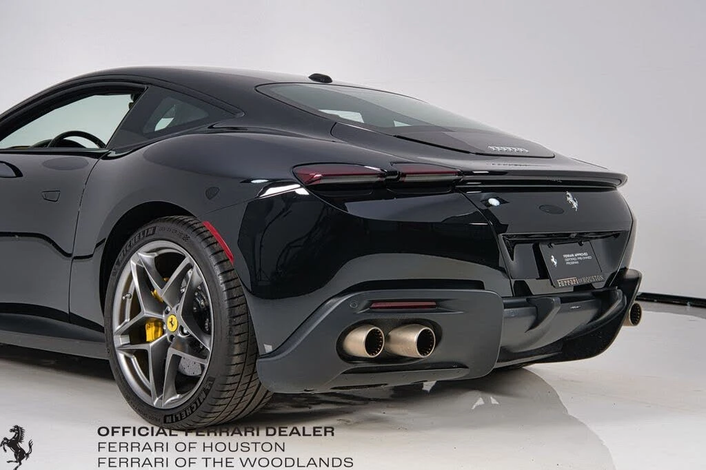 2021 Ferrari Roma - Image 24 of 31