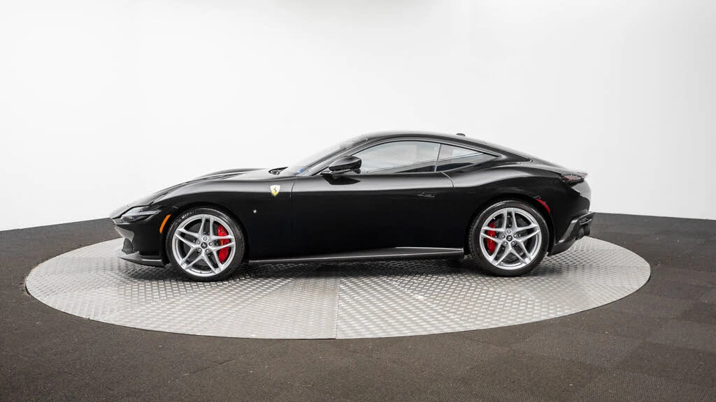 2021 Ferrari Roma - Image 2 of 31