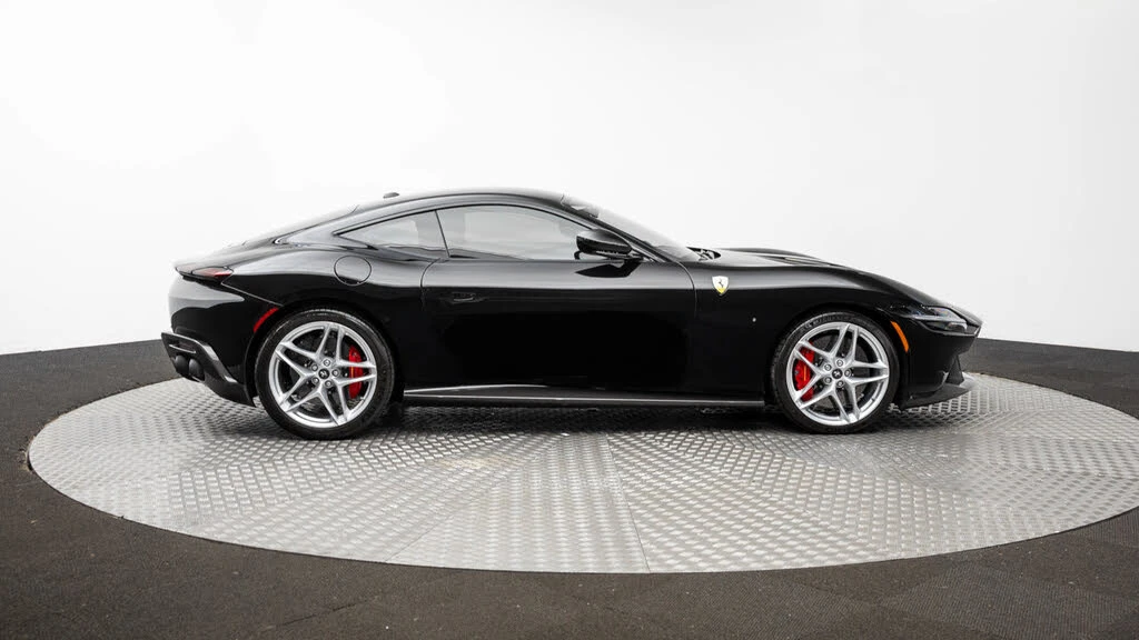 2021 Ferrari Roma - Image 9 of 31