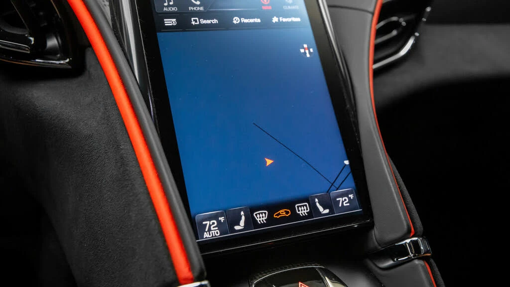 2021 Ferrari Roma - Image 26 of 31