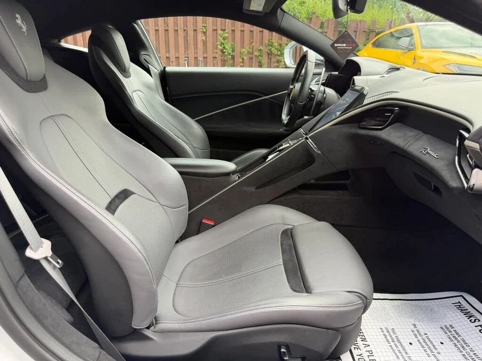 2021 Ferrari Roma - Image 21 of 31