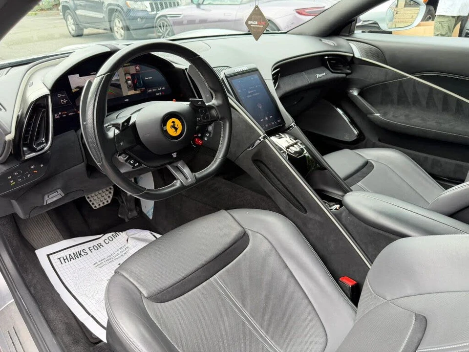 2021 Ferrari Roma - Image 14 of 31