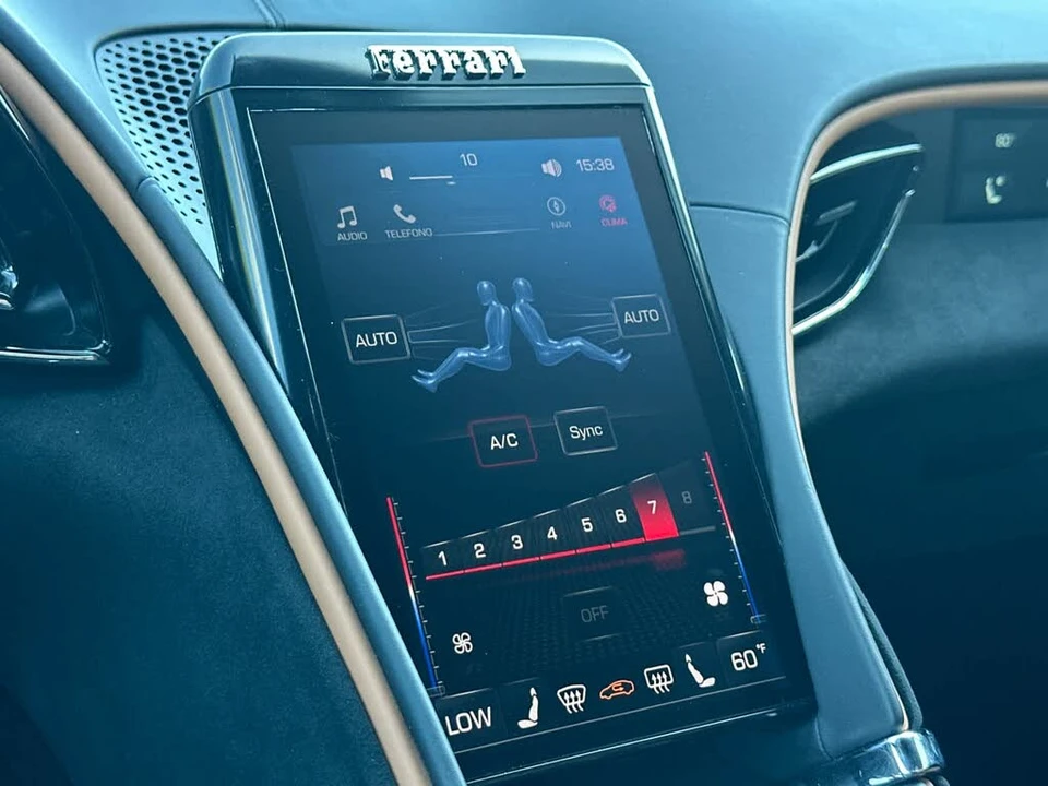 2021 Ferrari Roma - Image 19 of 30