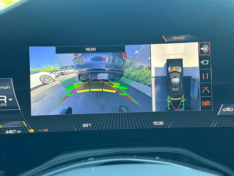 2021 Ferrari Roma - Image 18 of 30
