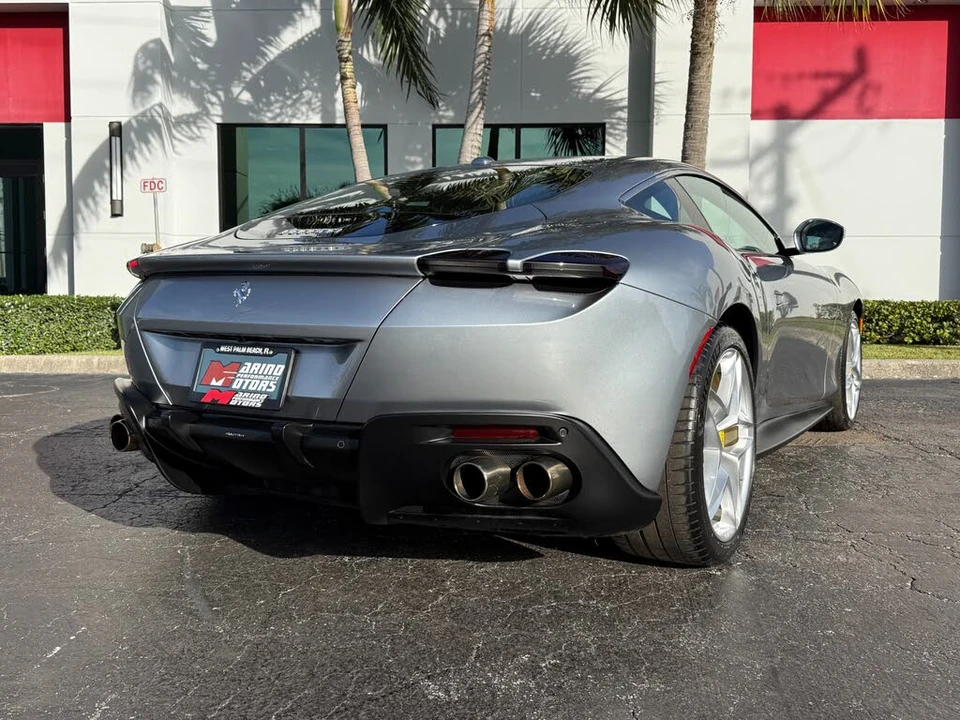 2021 Ferrari Roma - Image 18 of 31