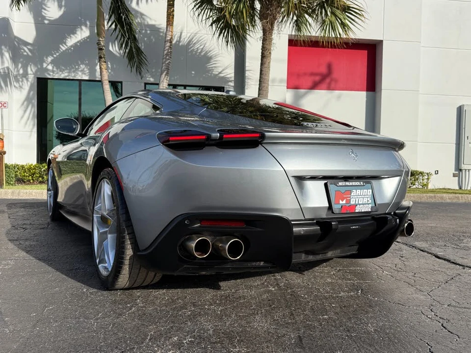 2021 Ferrari Roma - Image 15 of 31