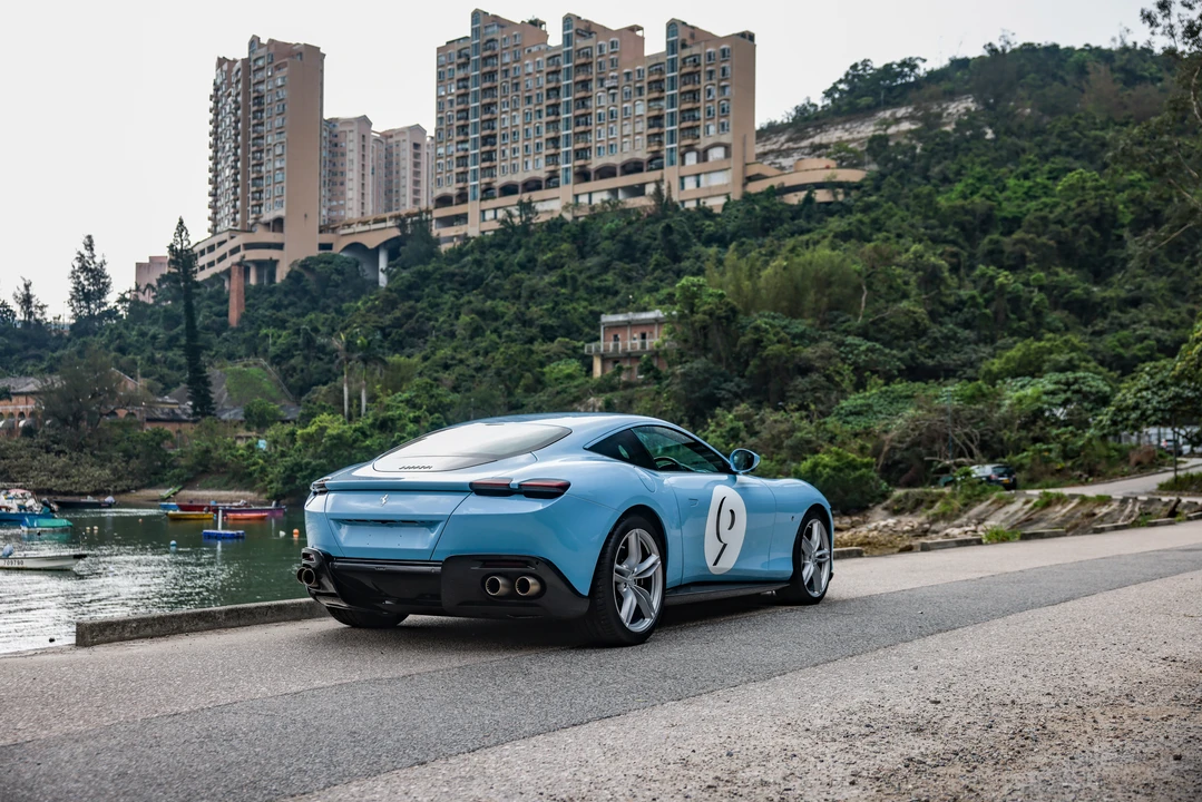 2021 Ferrari Roma - Image 15 of 31