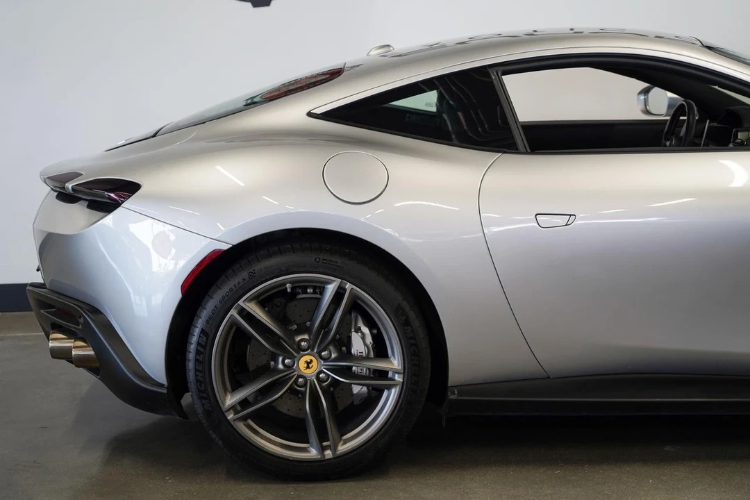 2021 Ferrari Roma - Image 20 of 21