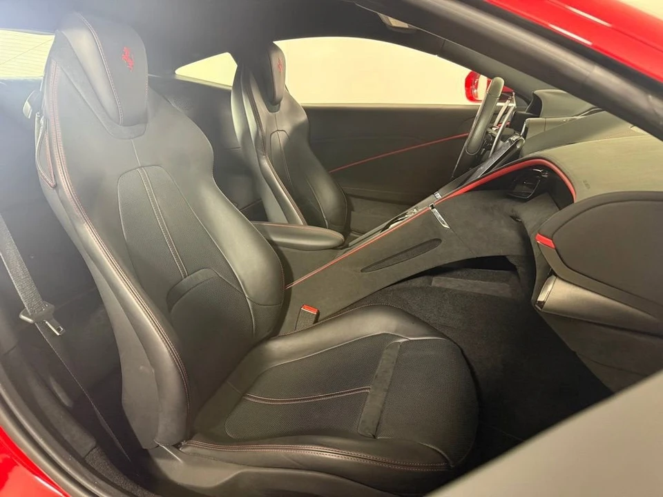 2021 Ferrari Roma - Image 19 of 23