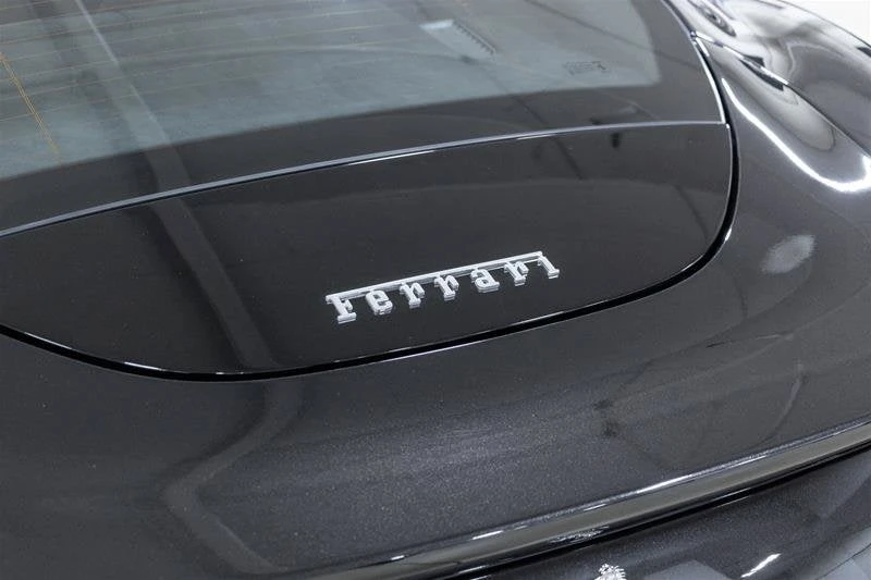 2021 Ferrari Roma - Image 22 of 31