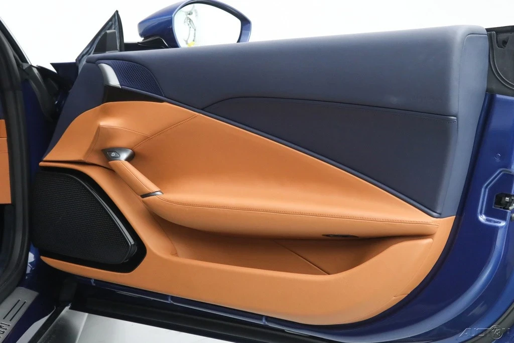 2021 Ferrari Roma - Image 18 of 21