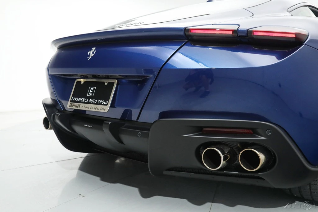 2021 Ferrari Roma - Image 17 of 21