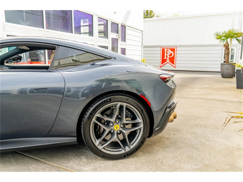 2021 Ferrari Roma - Image 5 of 12