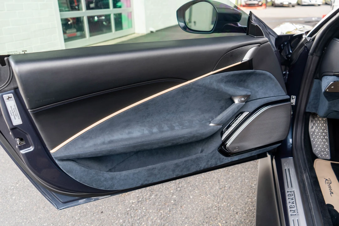2021 Ferrari Roma - Image 11 of 31