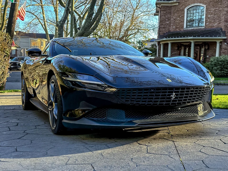 2021 Ferrari Roma - Image 9 of 31