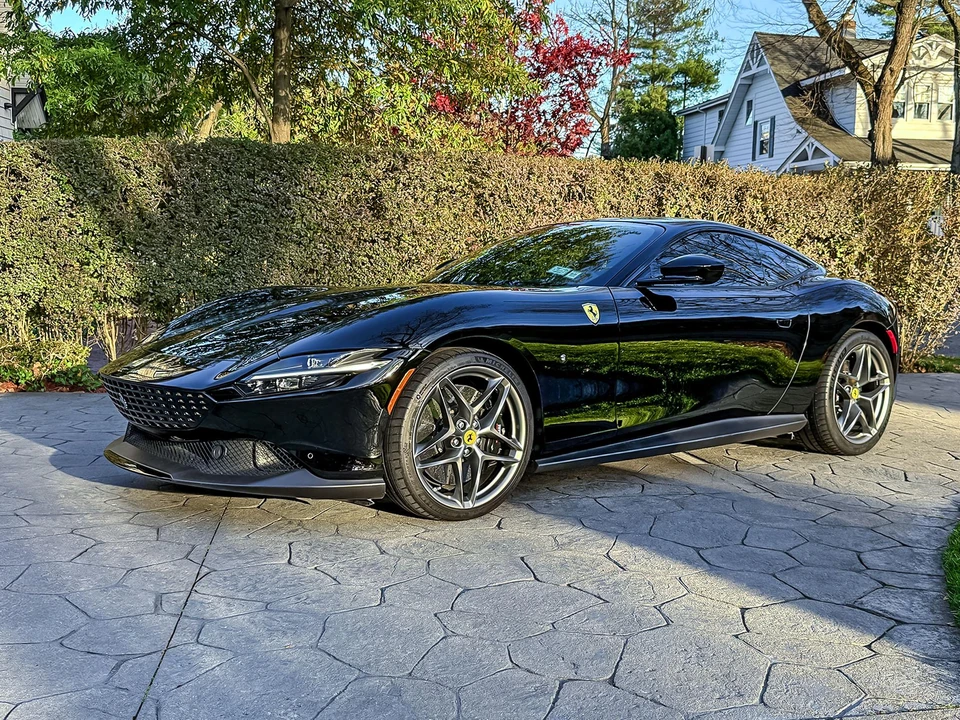 2021 Ferrari Roma - Image 27 of 31