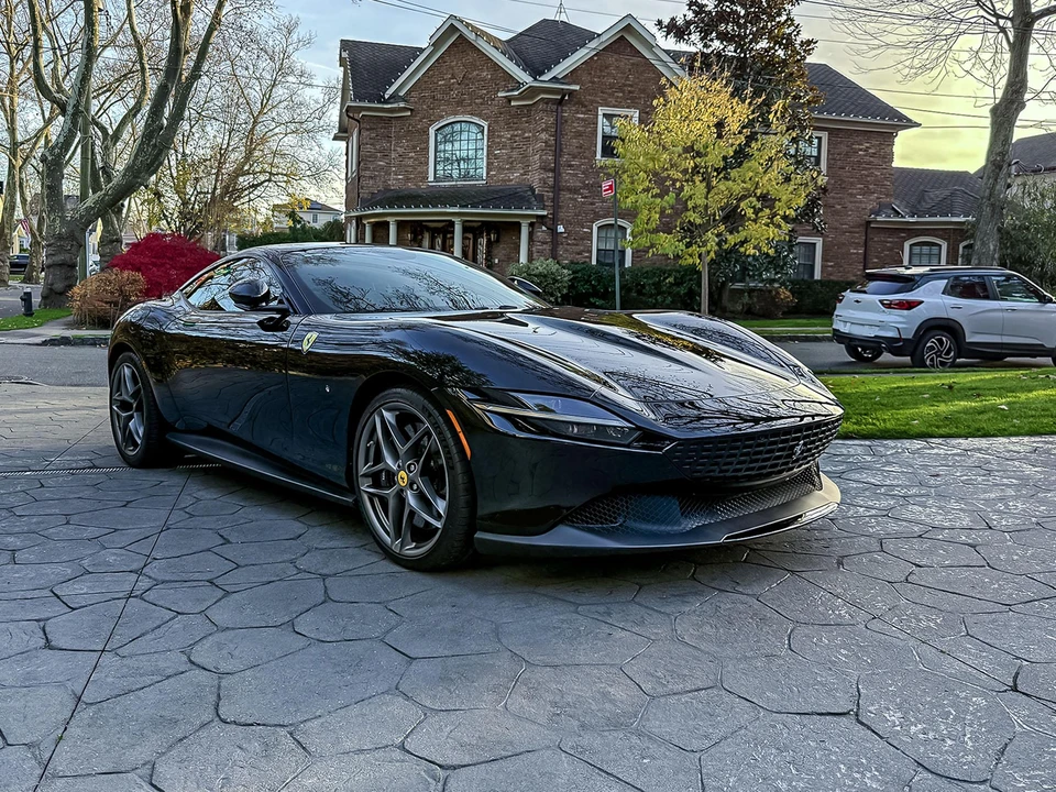 2021 Ferrari Roma - Image 10 of 31
