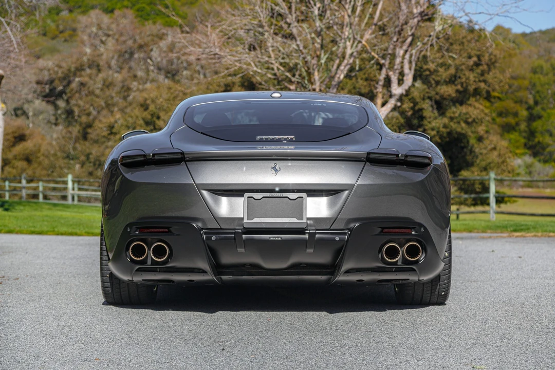 2021 Ferrari Roma - Image 12 of 31
